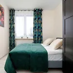 Przytulny Z Biurkiem W Spokojnej Okolicy By Renters Apartment *