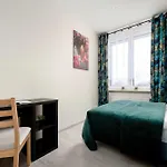 Apartment Przytulny Z Biurkiem W Spokojnej Okolicy By Renters