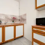 Przytulny Z Biurkiem W Spokojnej Okolicy By Renters *