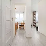 Przytulny Z Biurkiem W Spokojnej Okolicy By Renters *