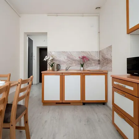 شقة Przytulny Z Biurkiem W Spokojnej Okolicy By Renters *