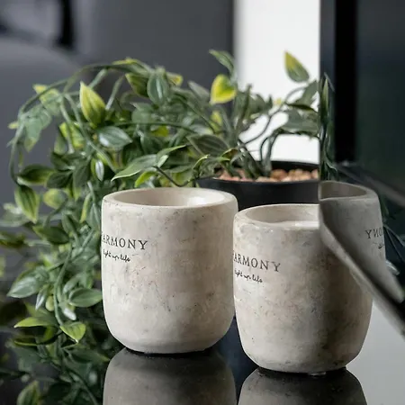 Przytulny Z Biurkiem W Spokojnej Okolicy By Renters ウッチ