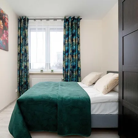 Przytulny Z Biurkiem W Spokojnej Okolicy By Renters Daire *
