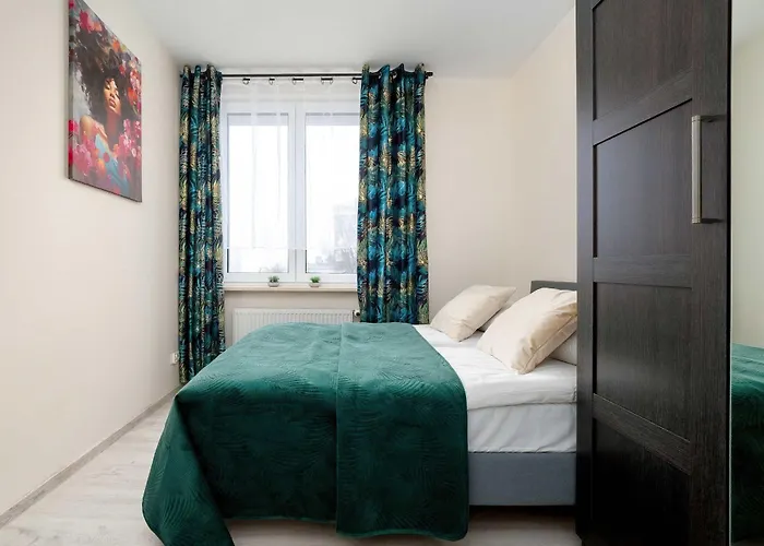 Przytulny Z Biurkiem W Spokojnej Okolicy By Renters شقة *