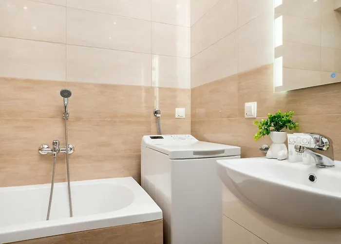 Przytulny Z Biurkiem W Spokojnej Okolicy By Renters